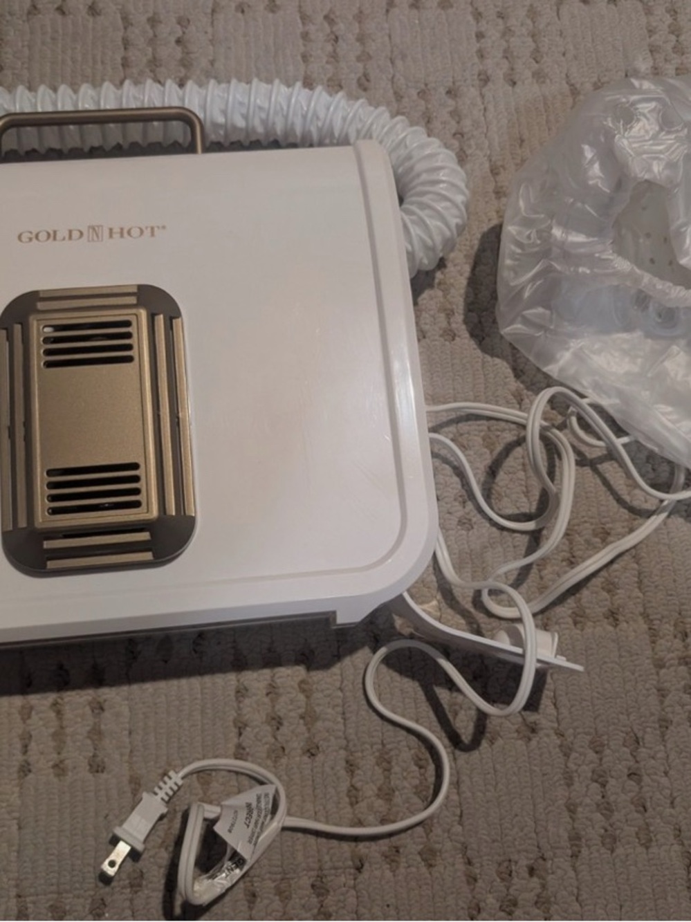 Gold 'N Hot Professional lonic Soft Jumbo Bonnet Hair Dryer White